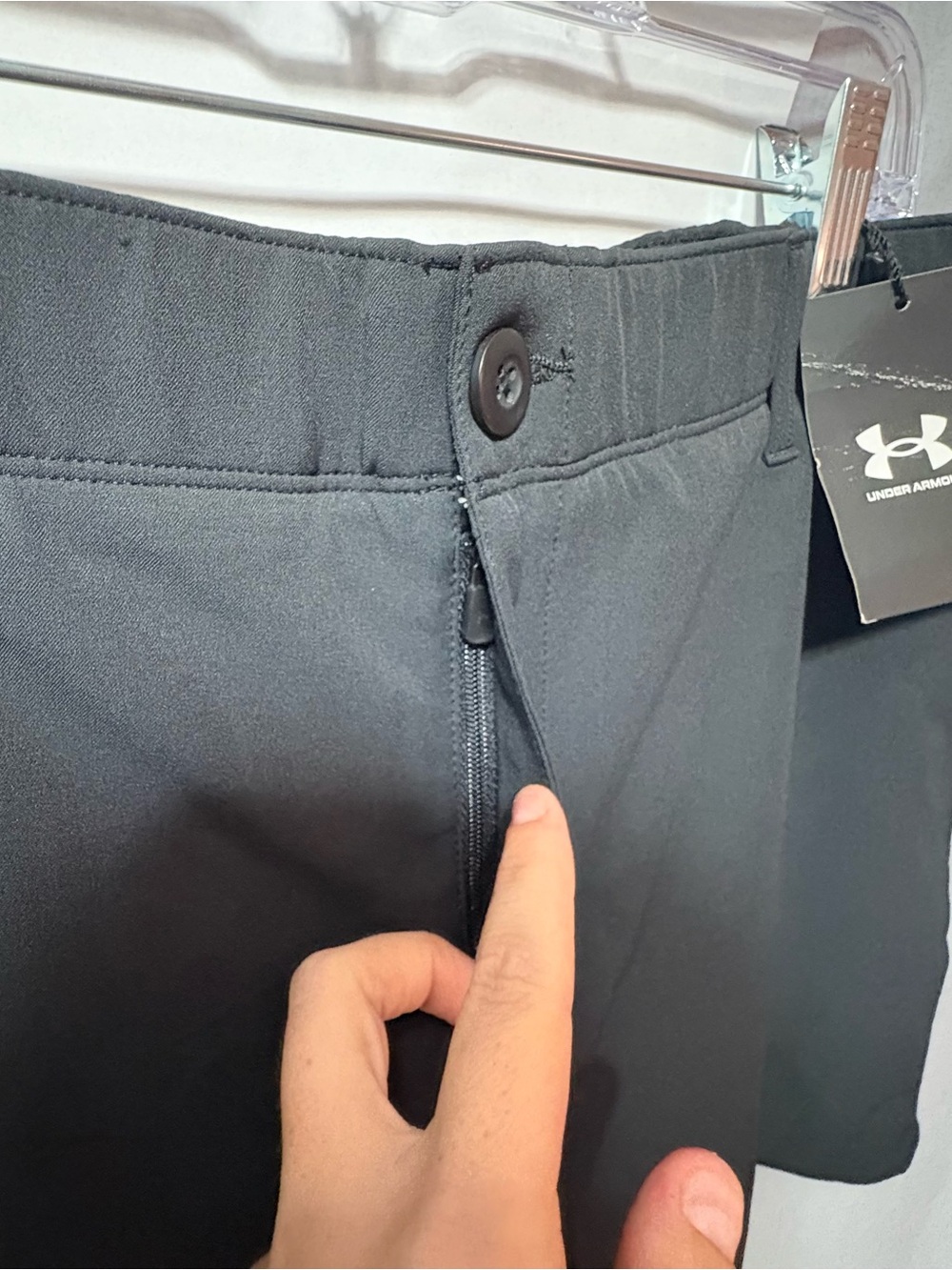 Under Armour Women's Black Athletic Stretch Shorts - Picture 3 of 10